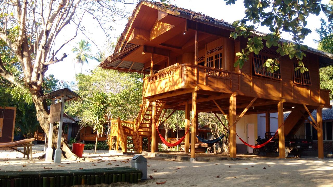 Jonaths Cottage Bunaken Exteriér fotografie