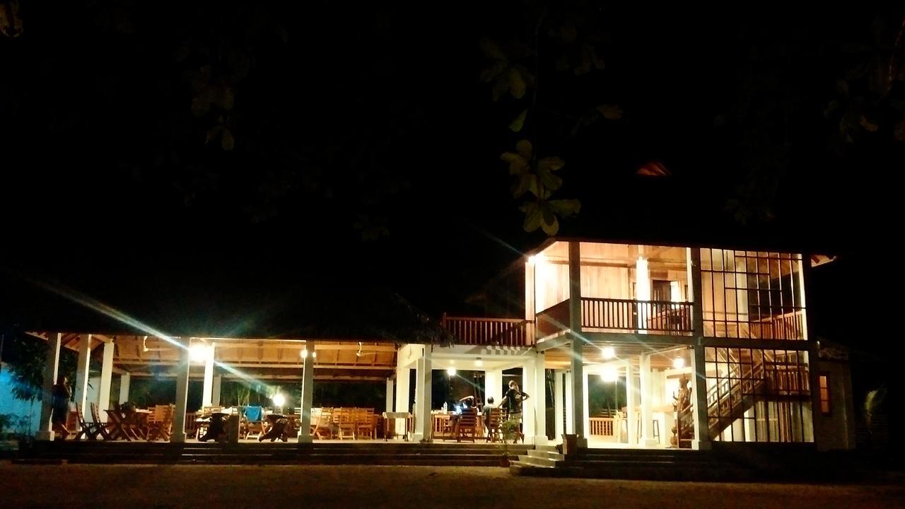 Jonaths Cottage Bunaken Exteriér fotografie