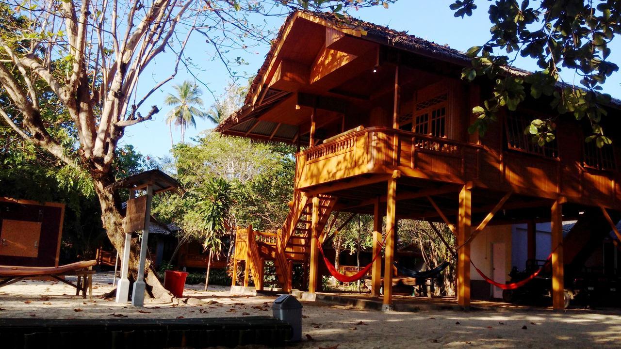 Jonaths Cottage Bunaken Exteriér fotografie