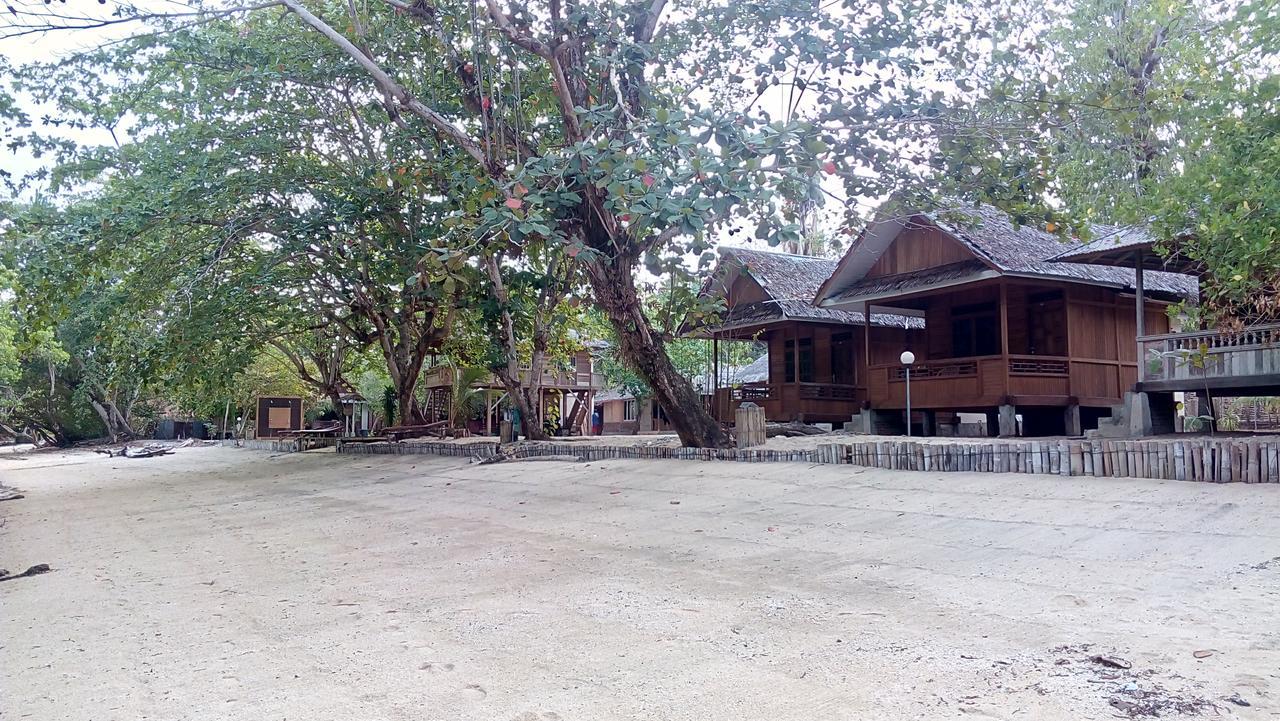 Jonaths Cottage Bunaken Exteriér fotografie